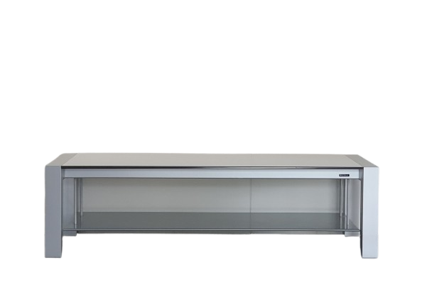 Sushi TV/Hi-Fi Ausstellungsstück von Kristalia, grauer Lowboard aus Aluminium und Glas mit offenen Fächern, Frontansicht.