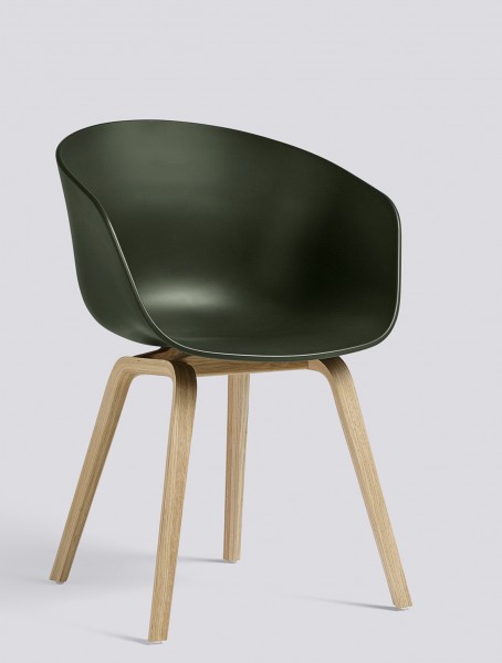 Stuhl About a Chair AAC 22 von HAY, Schale concrete grey, Stuhlbeine Eiche hell lackiert matt